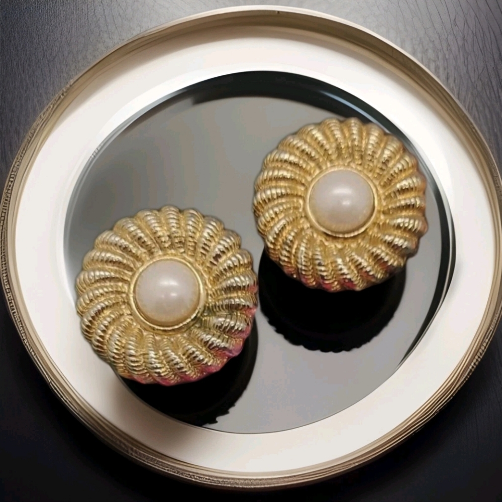Vintage Retro Pearl Swirled Gold Button Clip Earrings